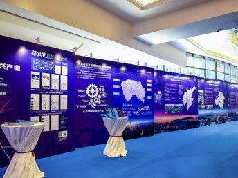 安阳翻译服务指南 专业口译、同声传译与设备支持